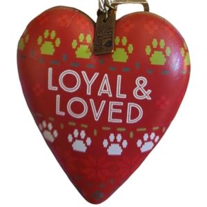 ART HEARTS - LOYAL & LOVED PAW PRINT